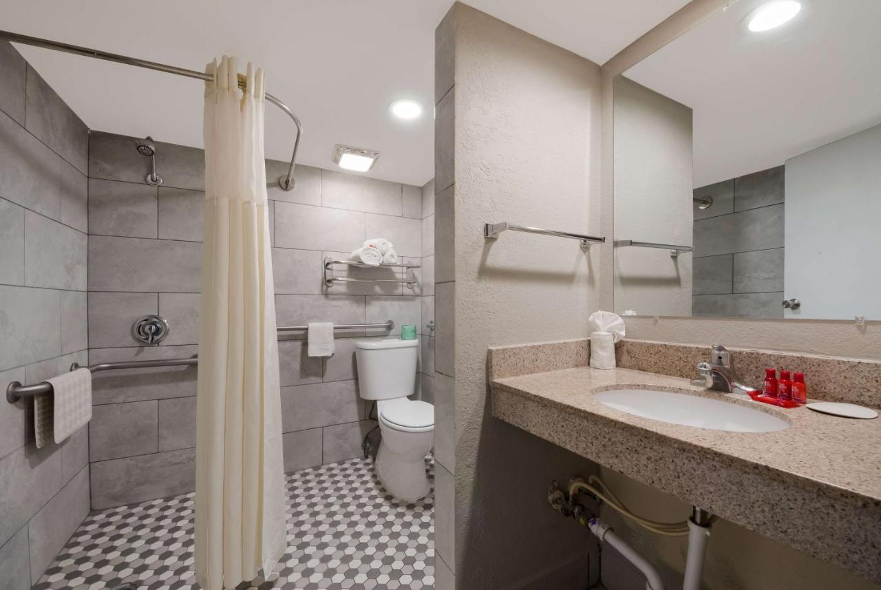 Surestay Plus Hotel By Best Western San Antonio North Eksteriør billede