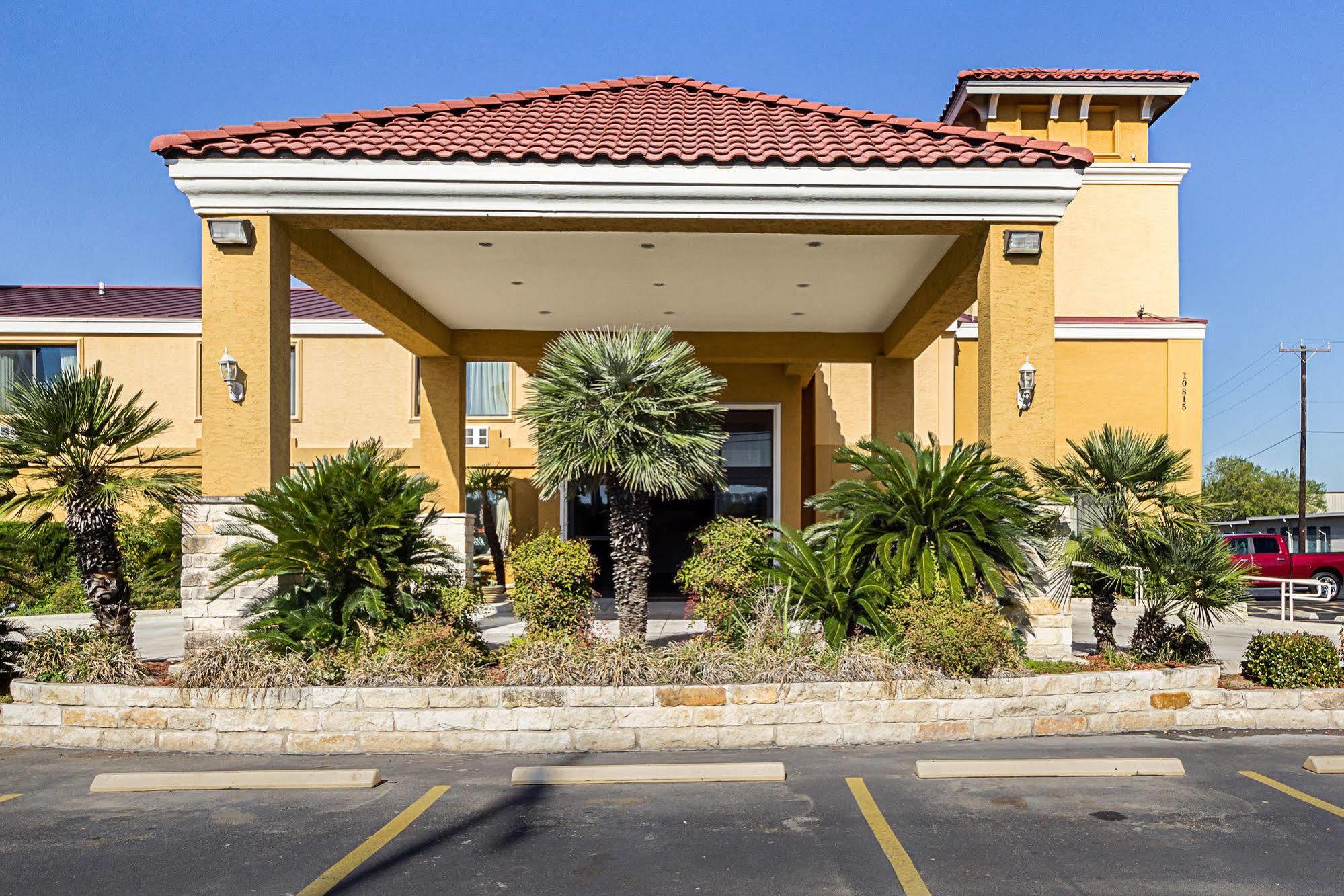 Surestay Plus Hotel By Best Western San Antonio North Eksteriør billede