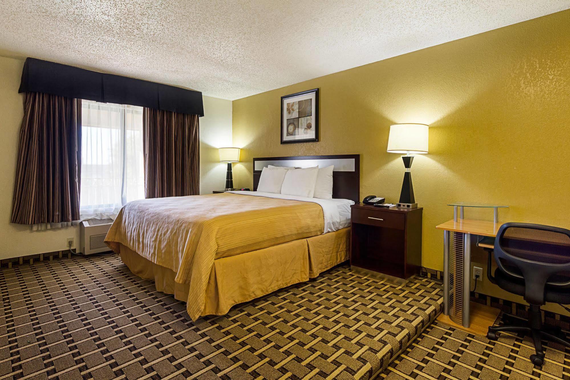 Surestay Plus Hotel By Best Western San Antonio North Eksteriør billede