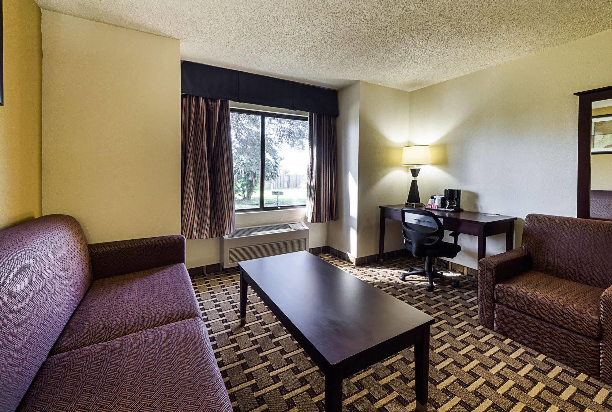 Surestay Plus Hotel By Best Western San Antonio North Eksteriør billede